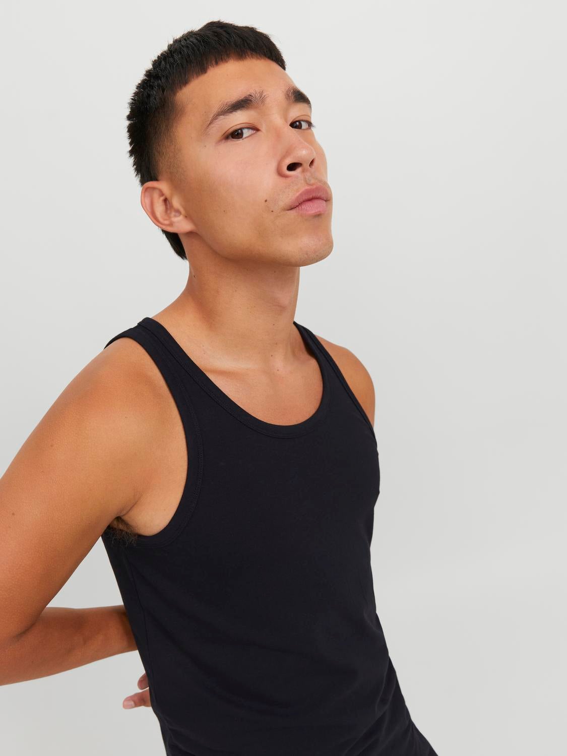 Stretch Fit O-Neck Tank Top | Jack & Jones