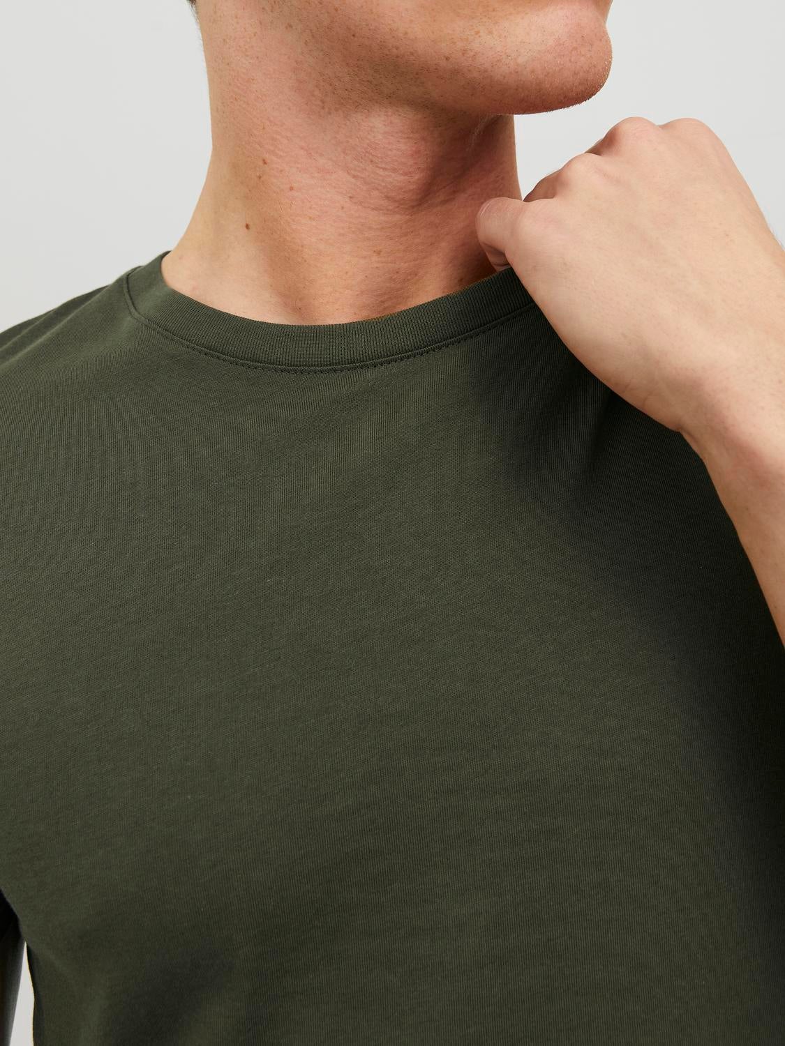 Standard Fit O-Neck T-Shirt | Jack & Jones