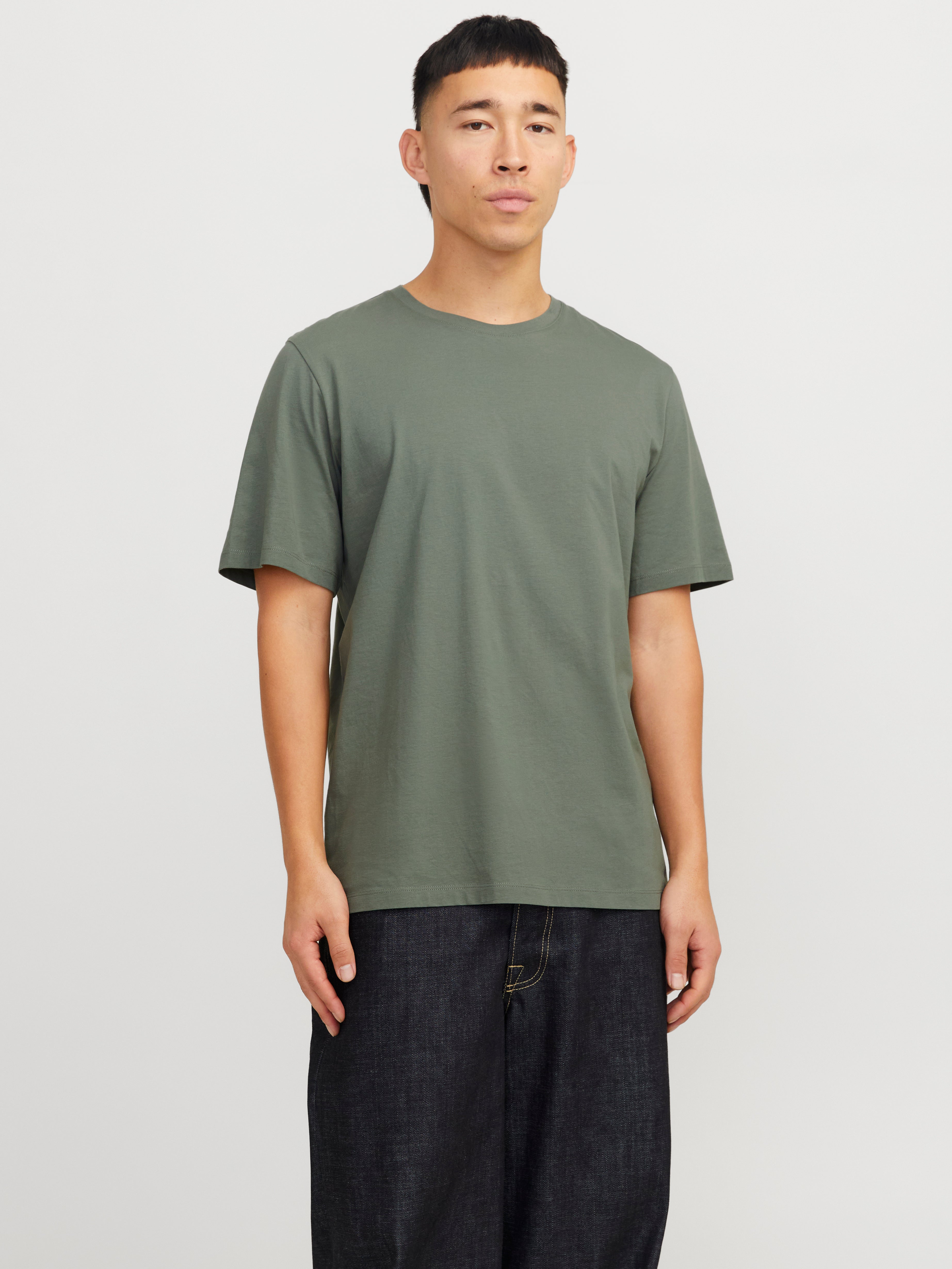 Standard Fit O-Neck T-Shirt | Jack & Jones