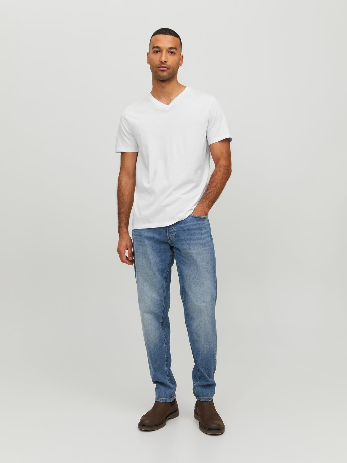 Standard Fit V-Neck T-Shirt | Jack & Jones®