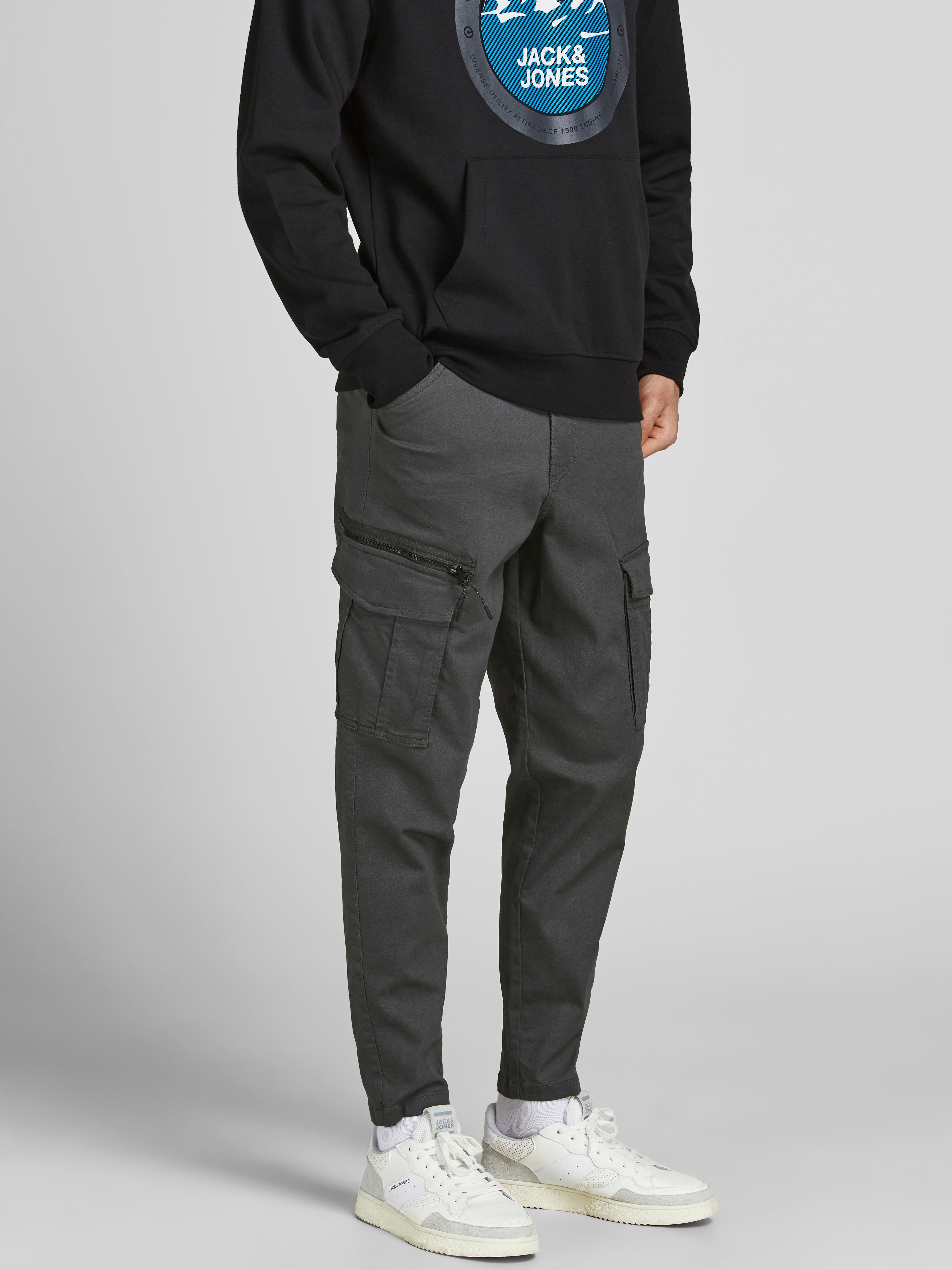 Tapered Fit Cargo Pants | Jack & Jones®