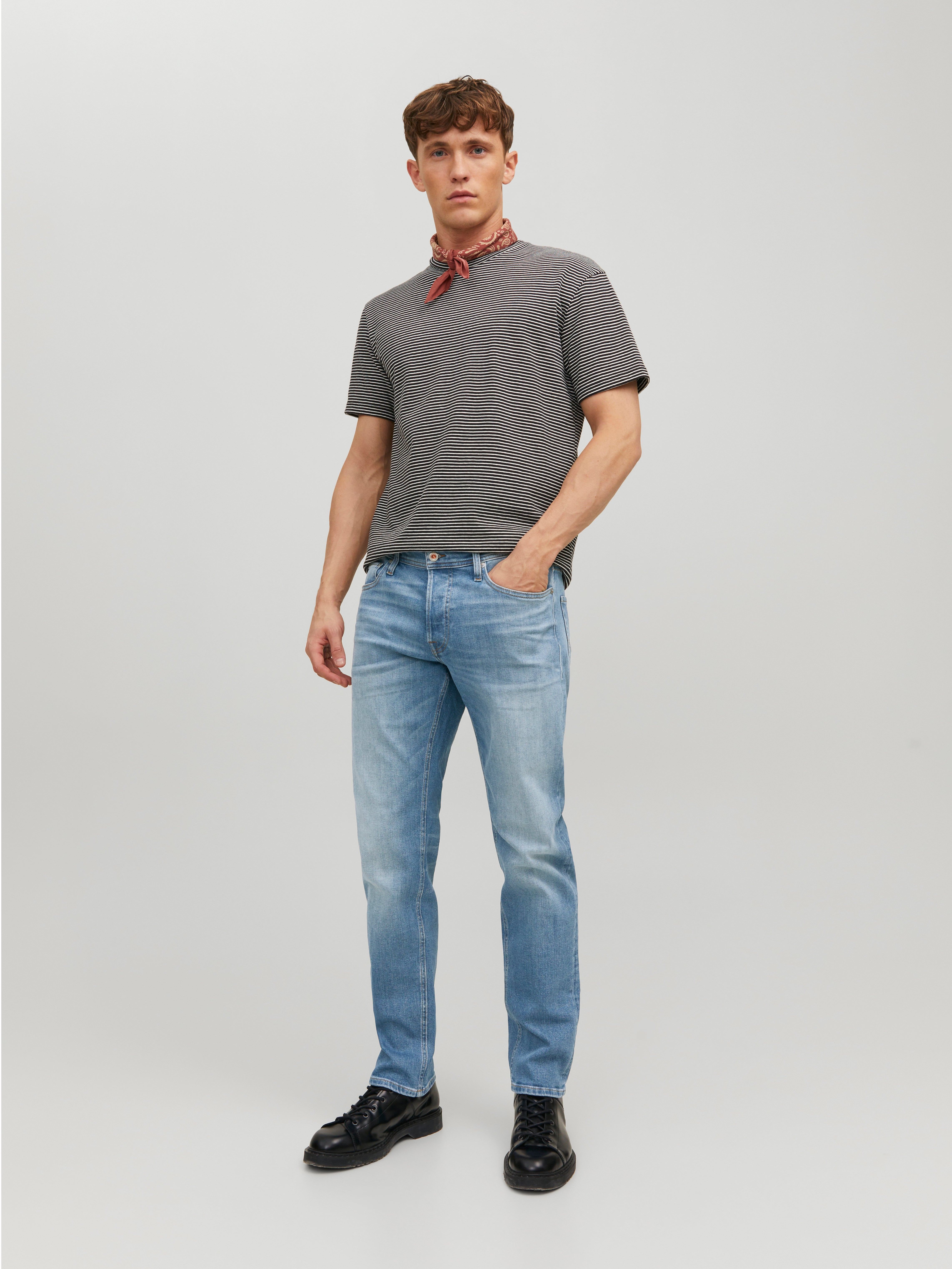 MIKE 011 Tapered Fit Jeans | Jack & Jones®