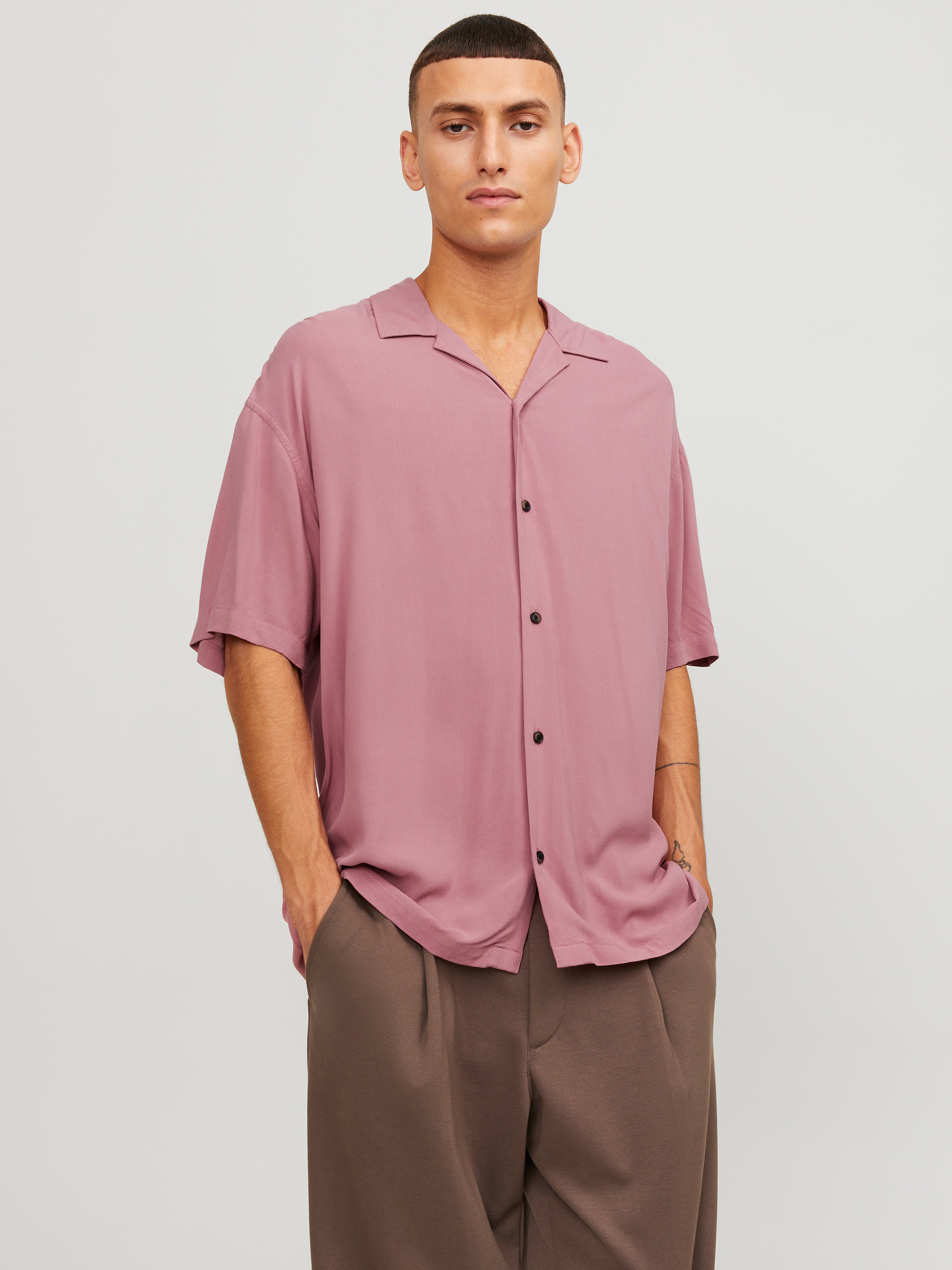 Basic Clothing for Men | Basics | JACK & JONES Canada