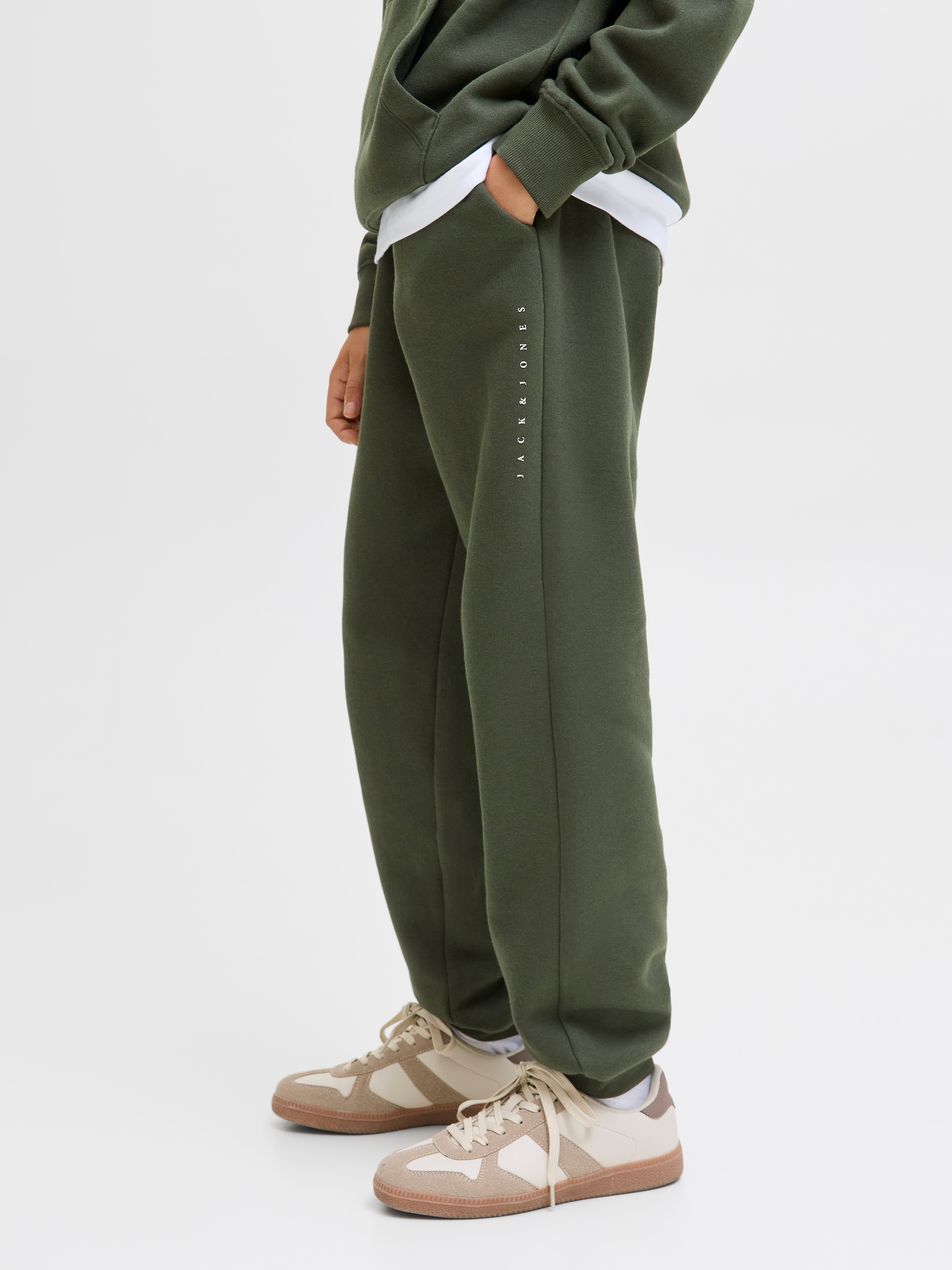 Relaxed Fit Pants | Jack & Jones®