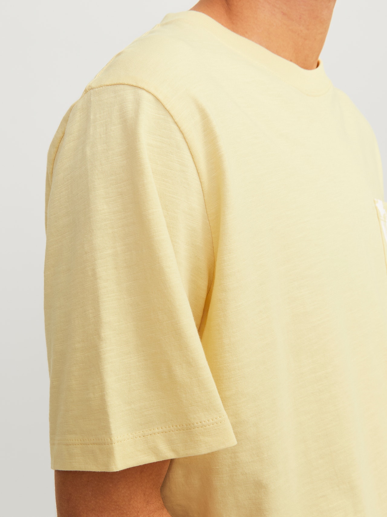 Jack & Jones Standard Fit Crew neck T-Shirt -Italian Straw - 12250435