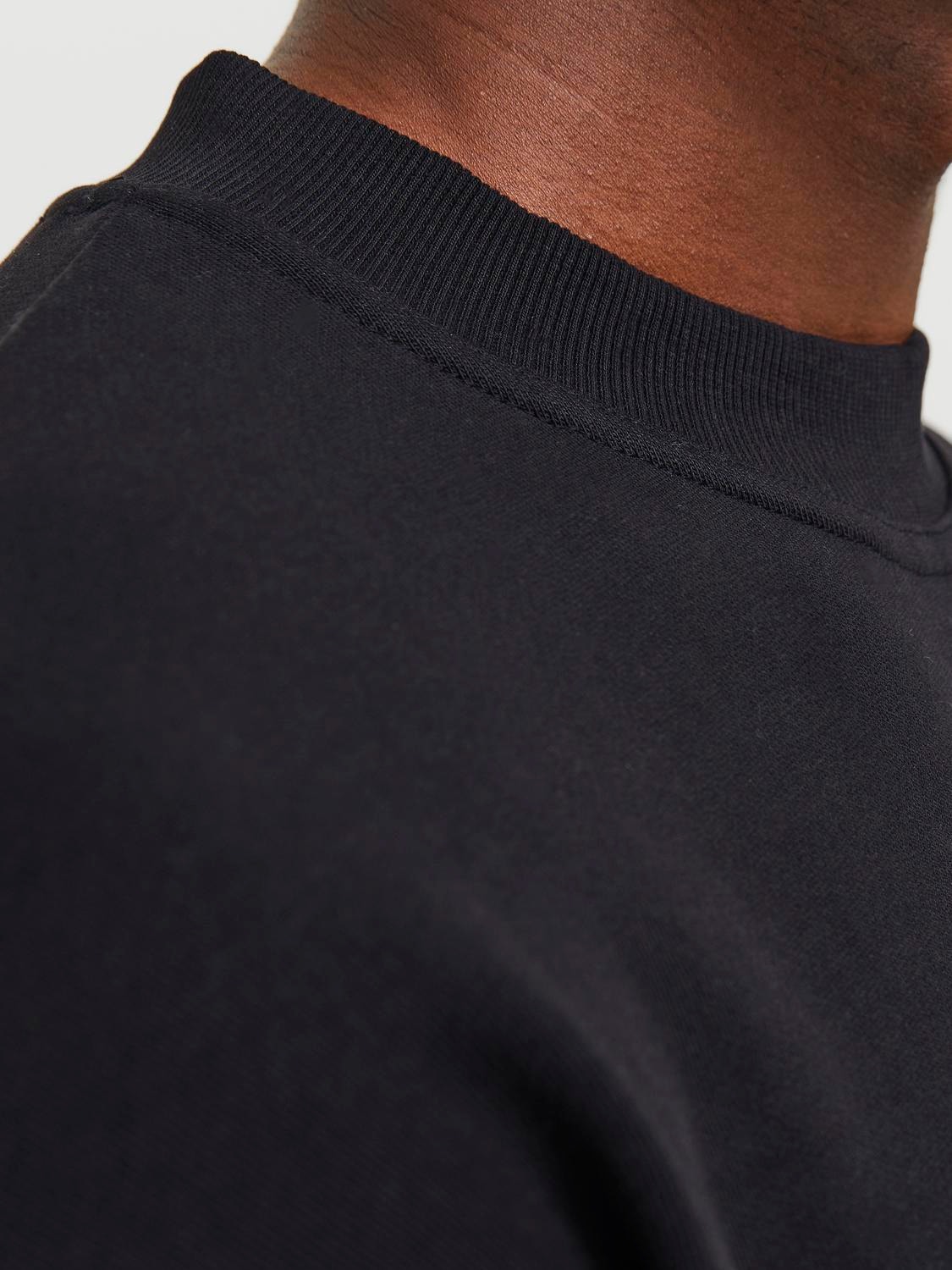 Jack & Jones Oversize Fit Crew neck Sweatshirt -Black - 12251330