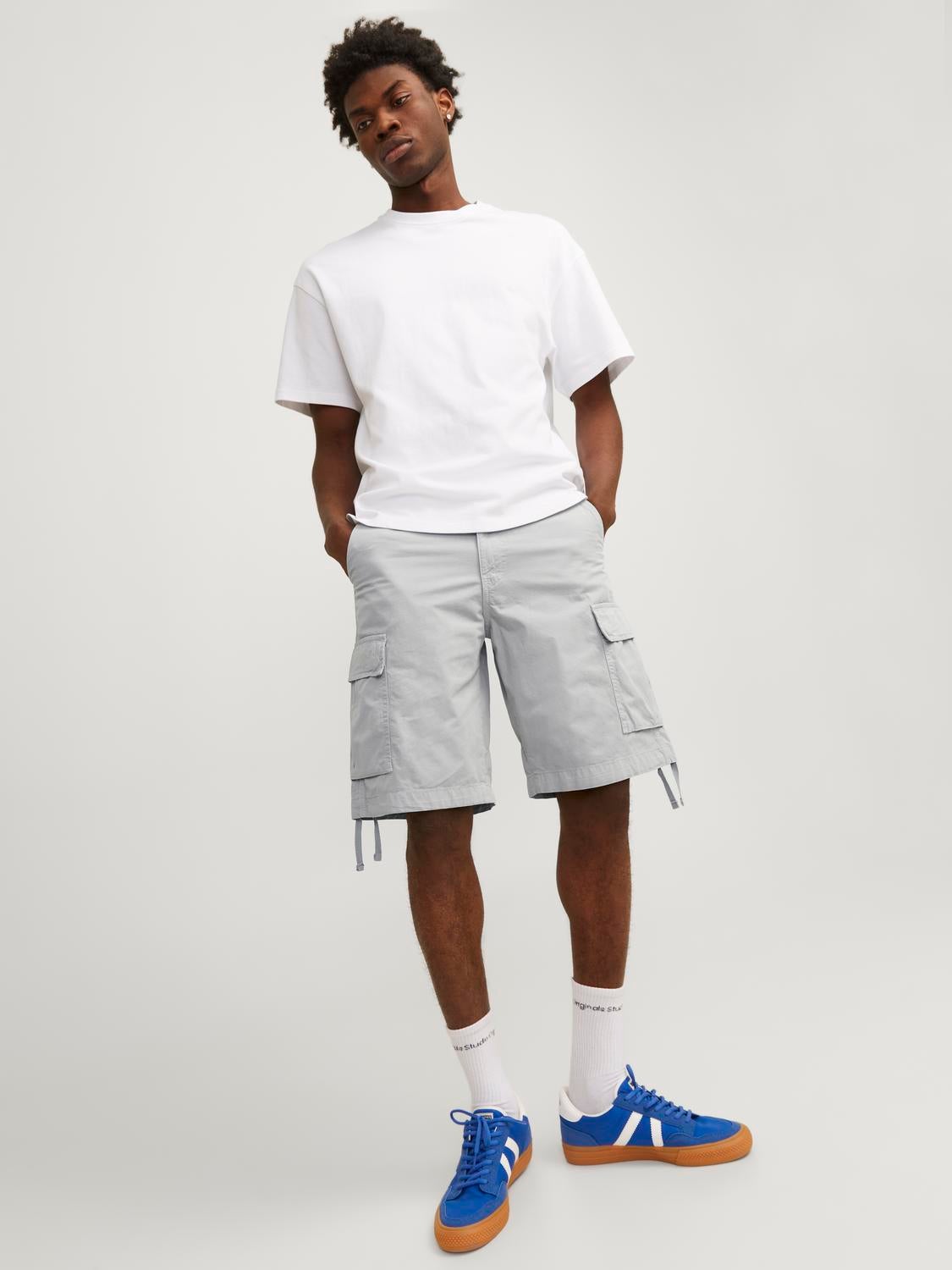 Loose Fit Cargo Shorts | Jack & Jones