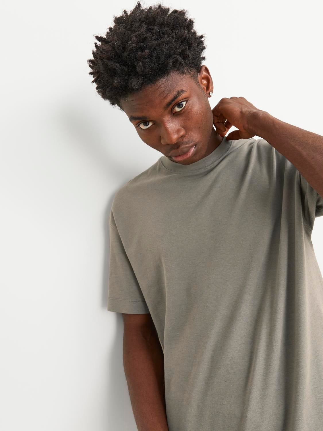 Wide Fit Round Neck T-Shirt | Jack & Jones