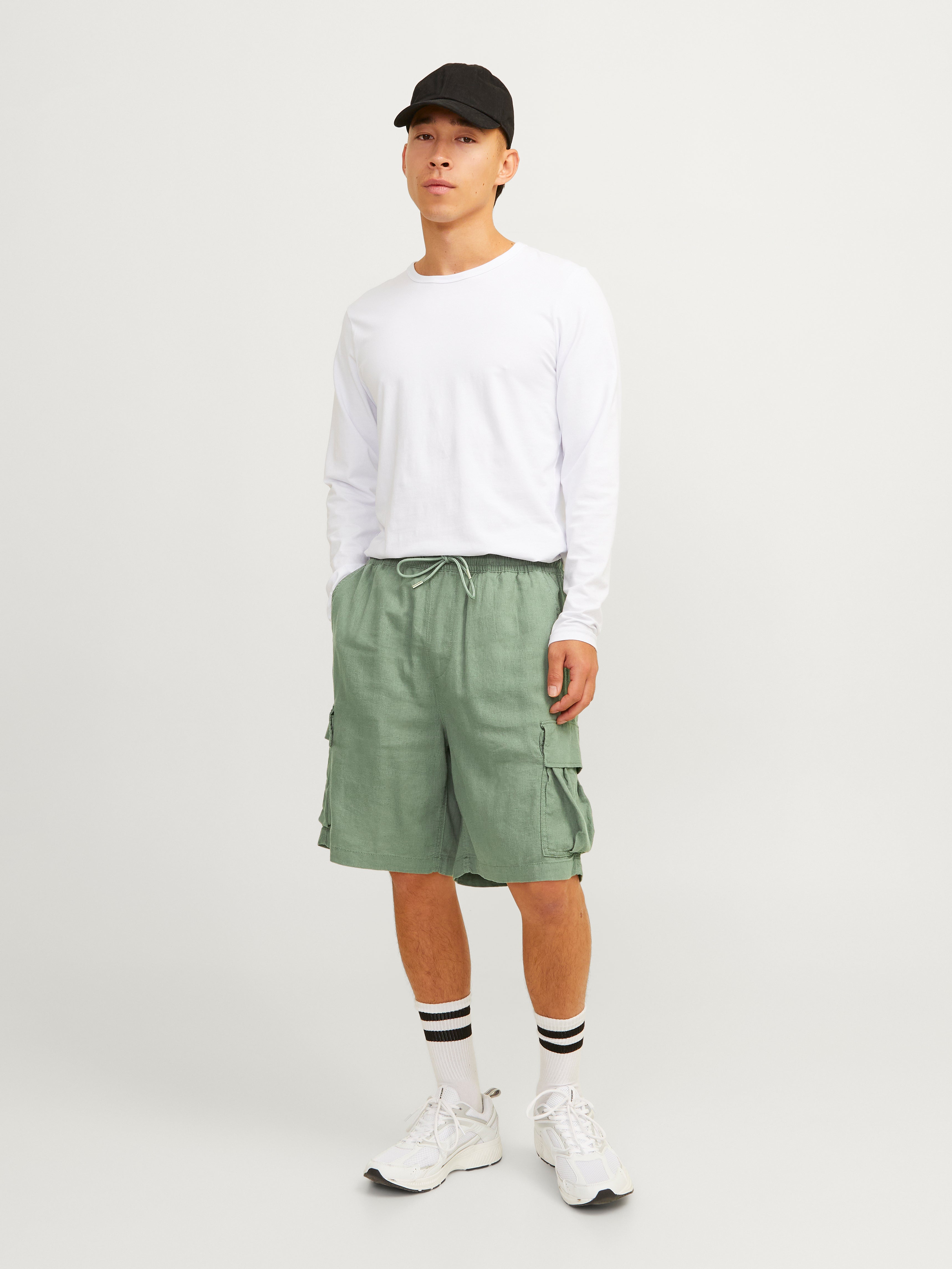 Loose Fit Cargo Shorts | Jack & Jones