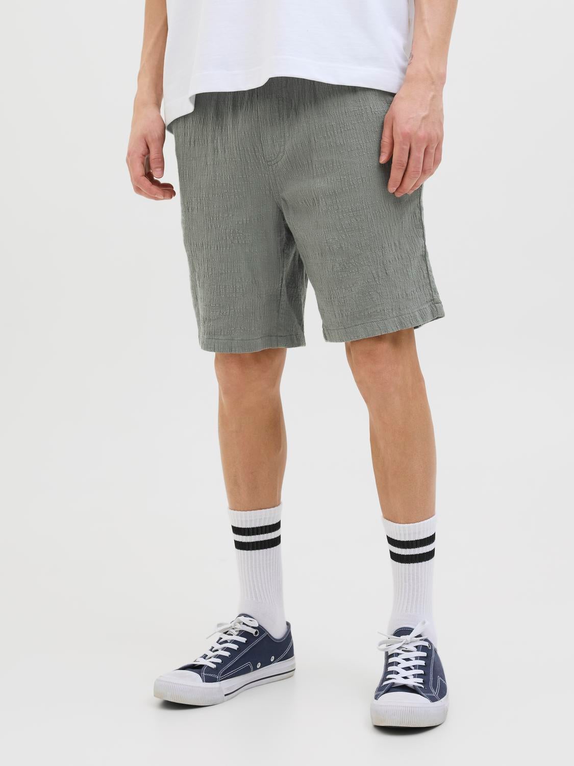 Fashion & Basic Clothing for Men | JACK & JONES Canada