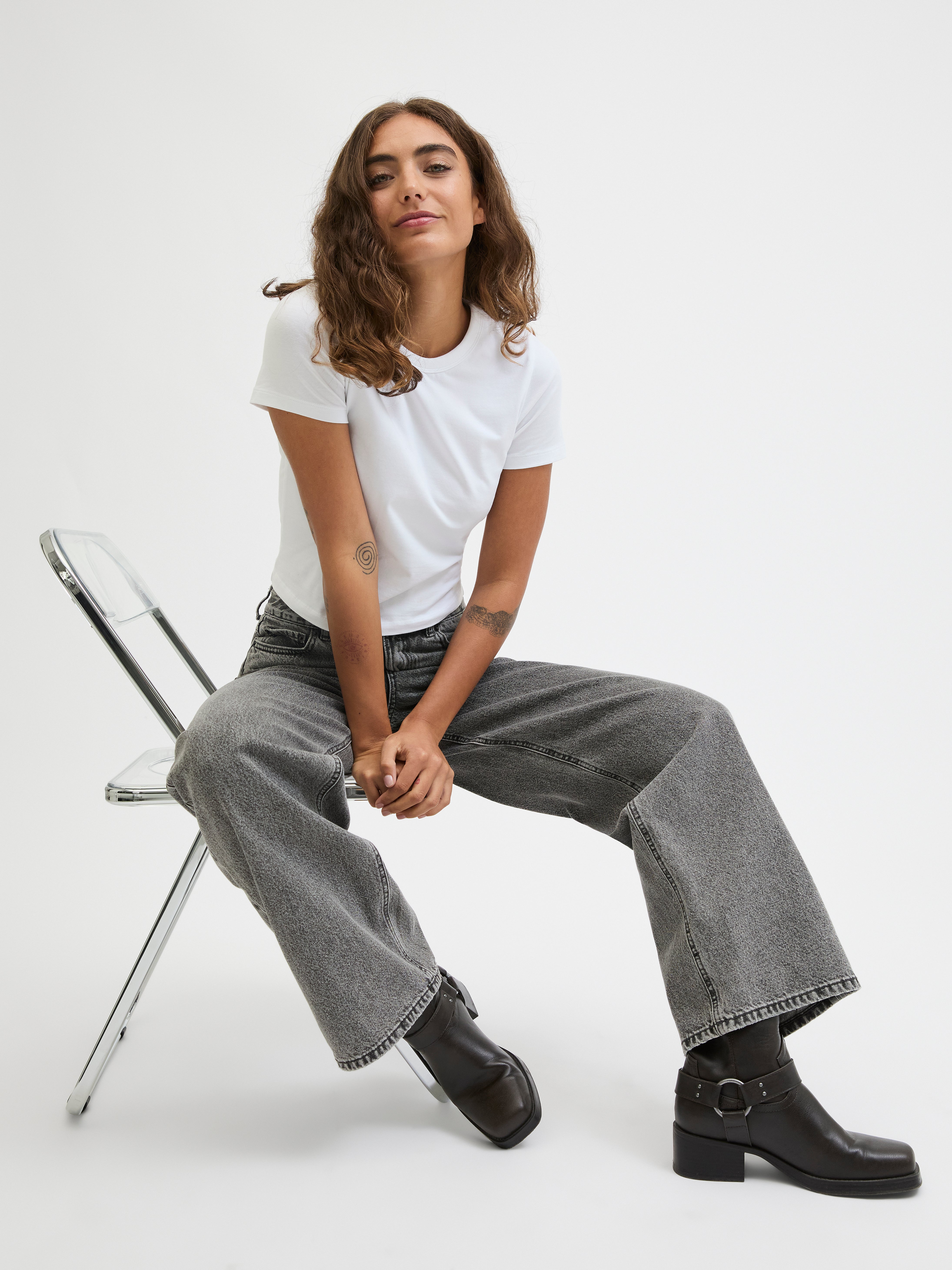 ゆゆ TOKYO High-Rise Wide Leg Fit Jeans | Medium Grey | Jack & Jones®