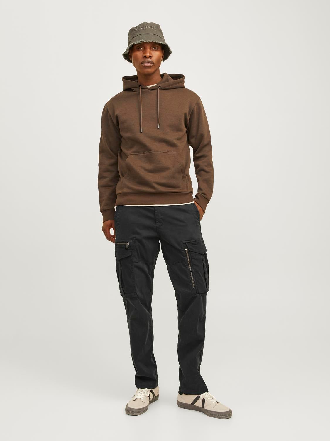 Relaxed Fit Cargo Pants | Black | Jack & Jones®