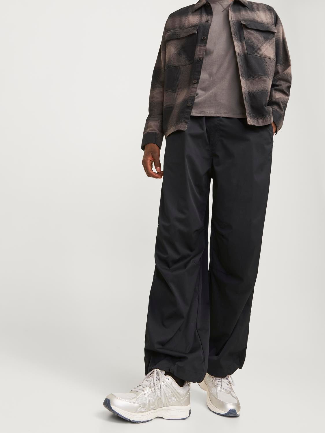 Balloon Fit Parachute Pants | Black | Jack & Jones®