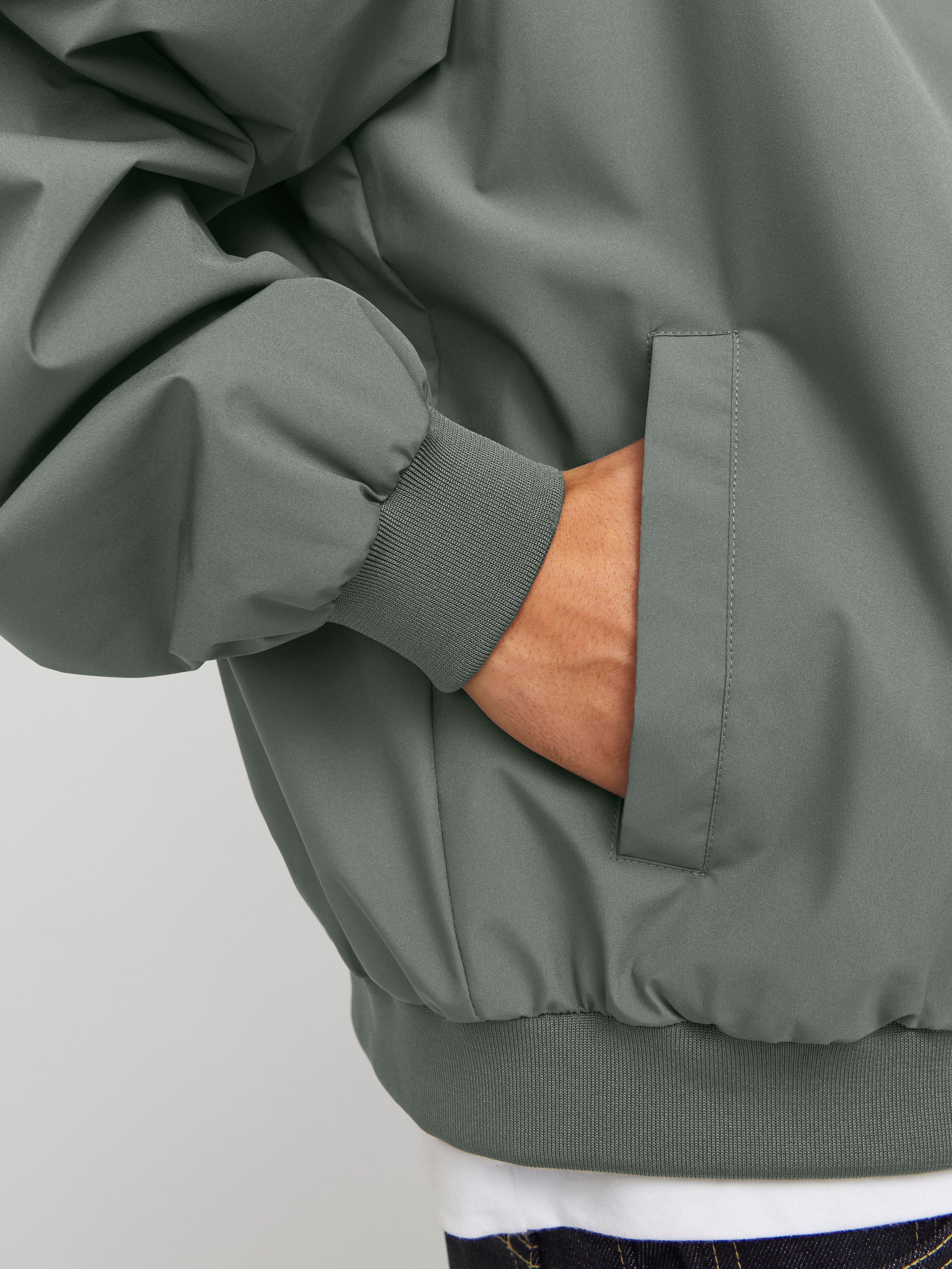 Bomber Jacket | Medium Green | Jack & Jones®