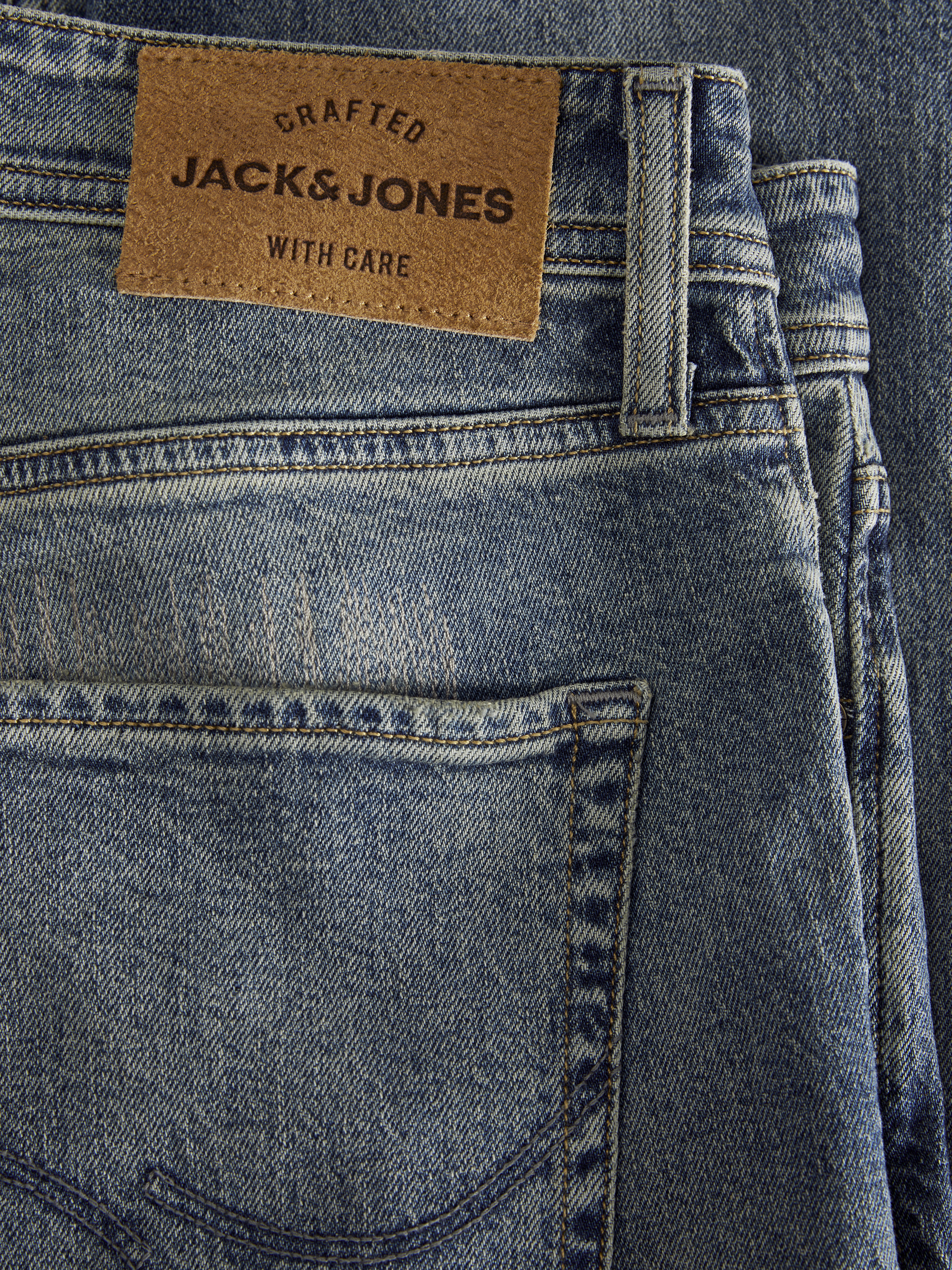 Mike 529 Tapered Fit Jeans | Jack & Jones®