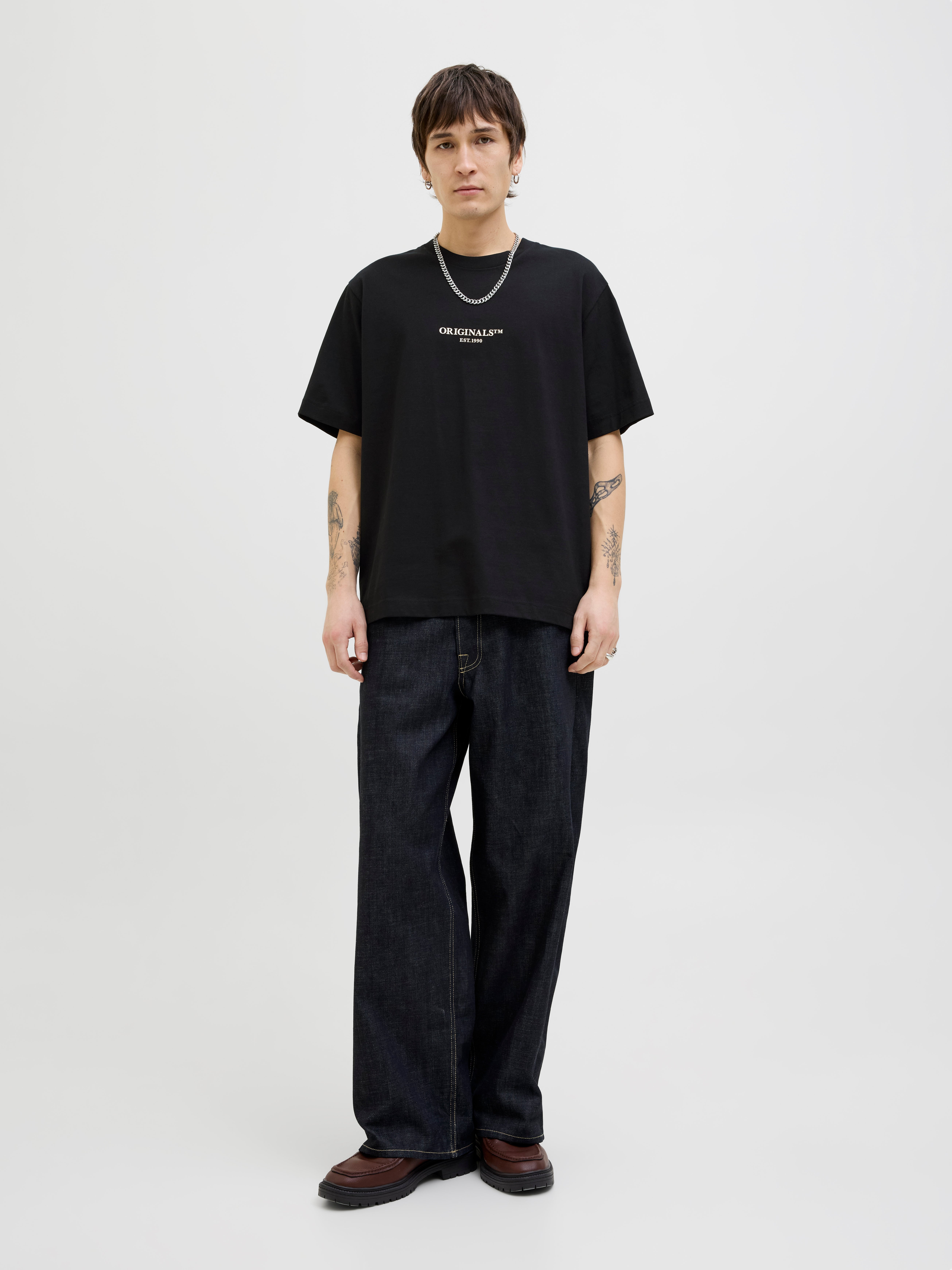 Loose Fit Crew neck T-Shirt | Black | Jack & Jones®