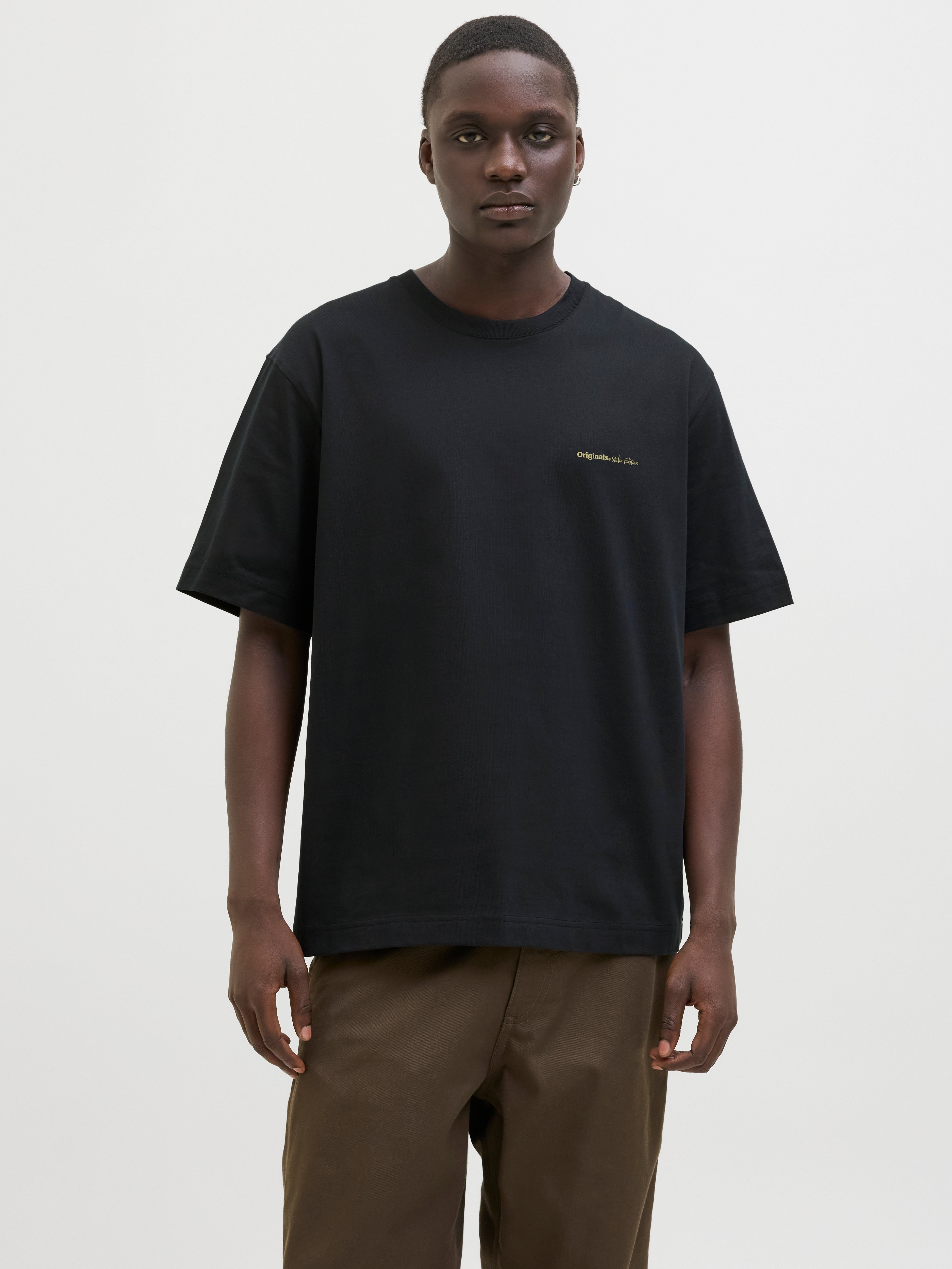 送料無料 通販 ファッション Loose Fit Crew neck T-Shirt | Black | Jack & Jones® トップス
