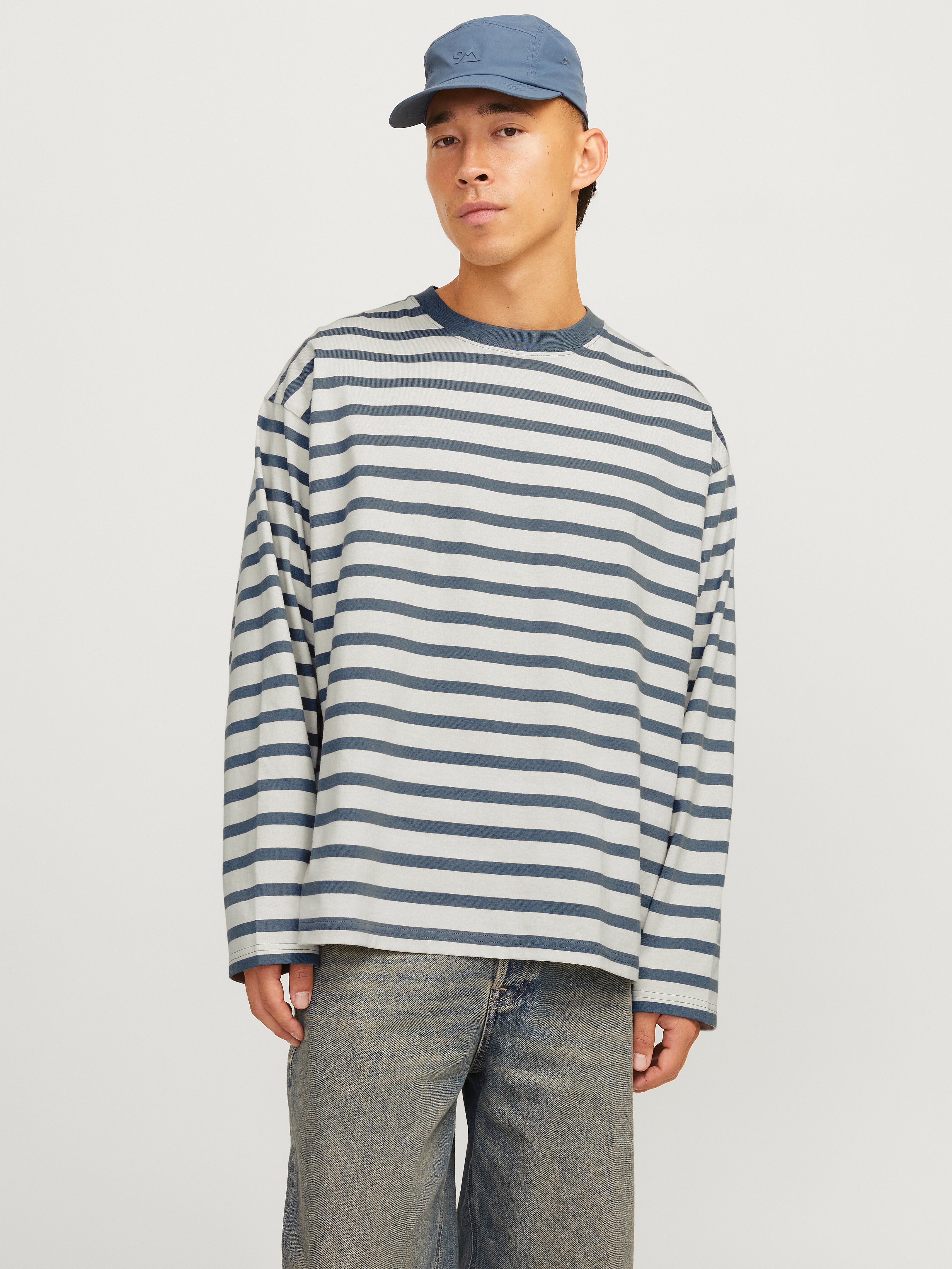 Loose Fit Printed Striped T-Shirt | Dark Grey | Jack & Jones®