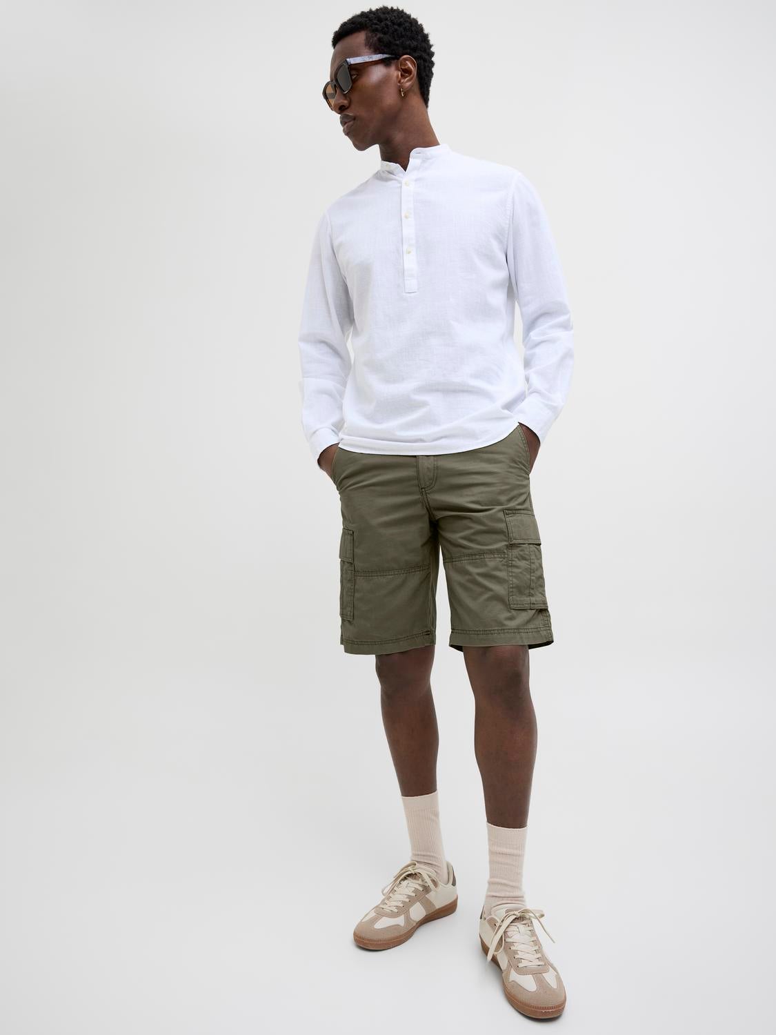 Relaxed Fit Cargo Shorts | Jack & Jones