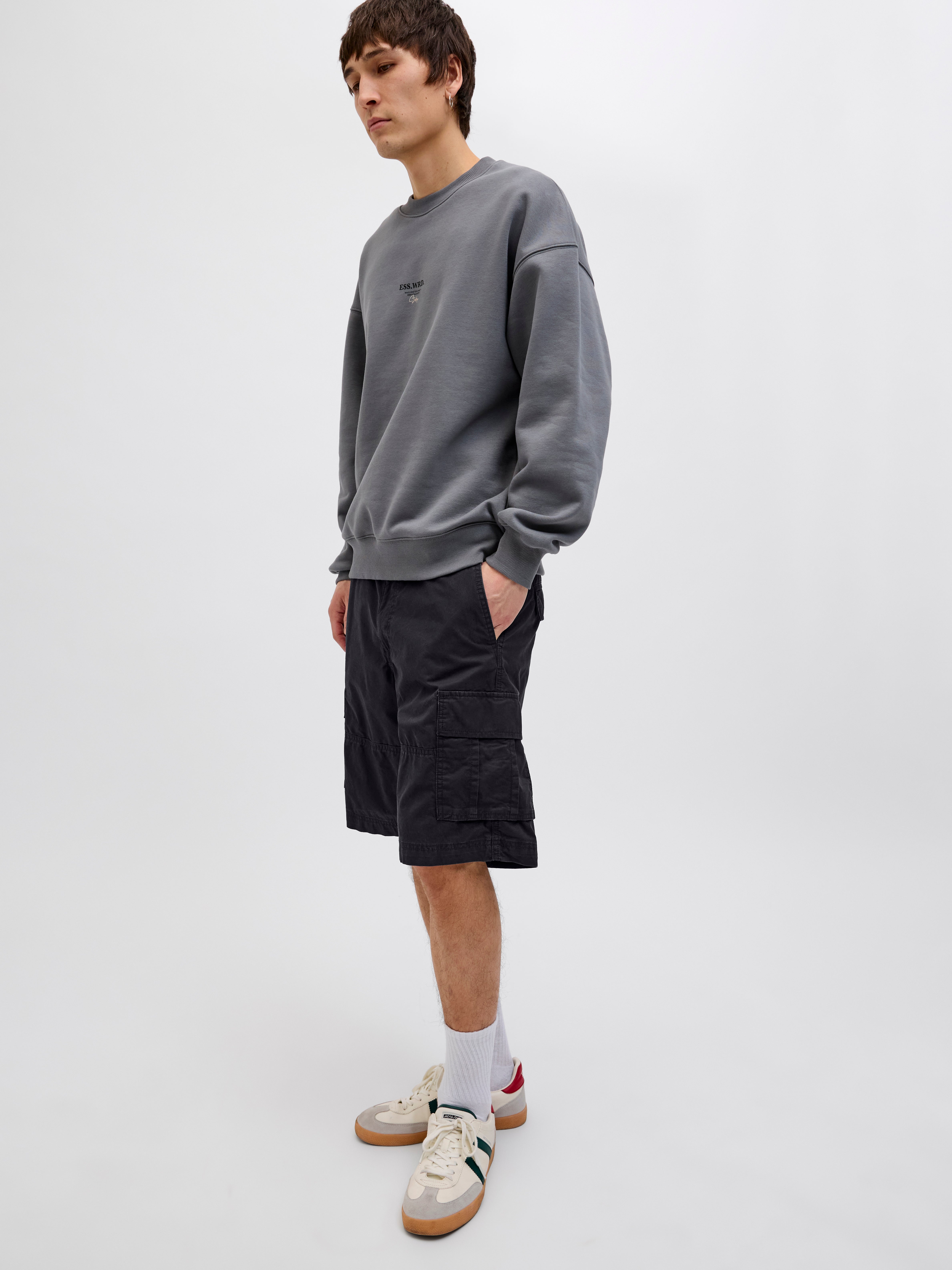 Relaxed Fit Cargo Shorts | Jack & Jones