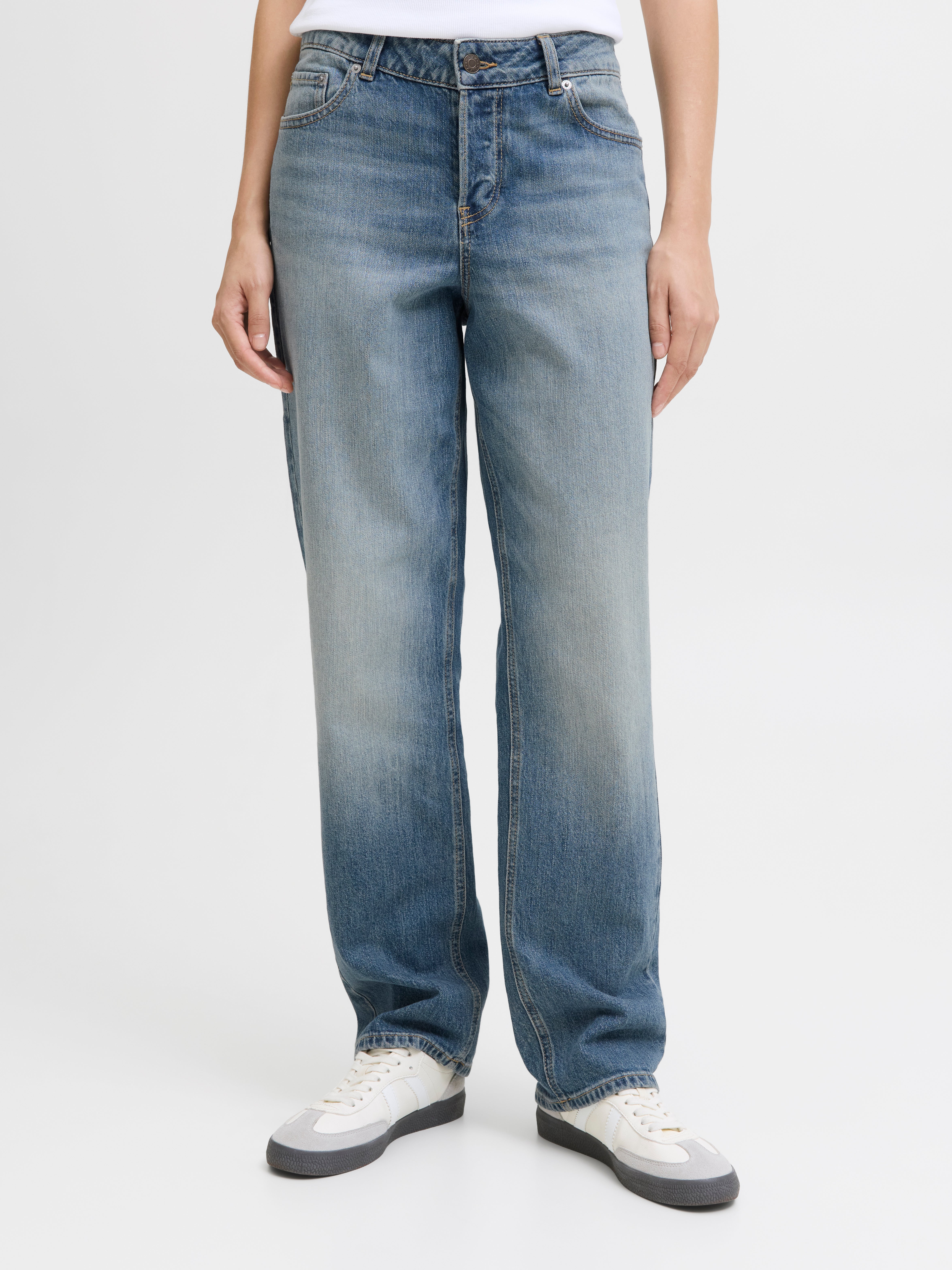 HANOI Mid-Rise Straight Fit Jeans | Jack & Jones