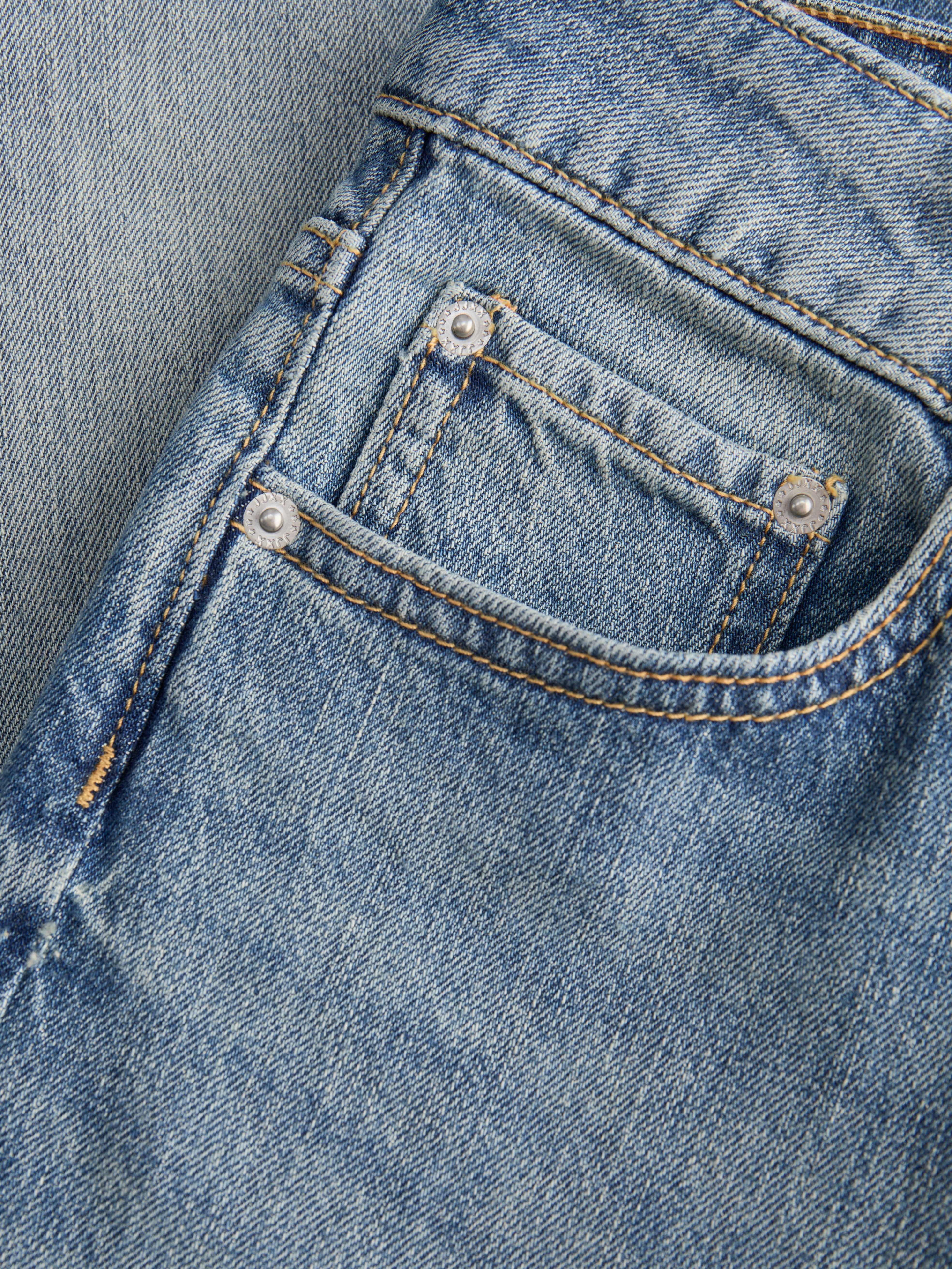 HANOI Mid-Rise Straight Fit Jeans | Jack & Jones