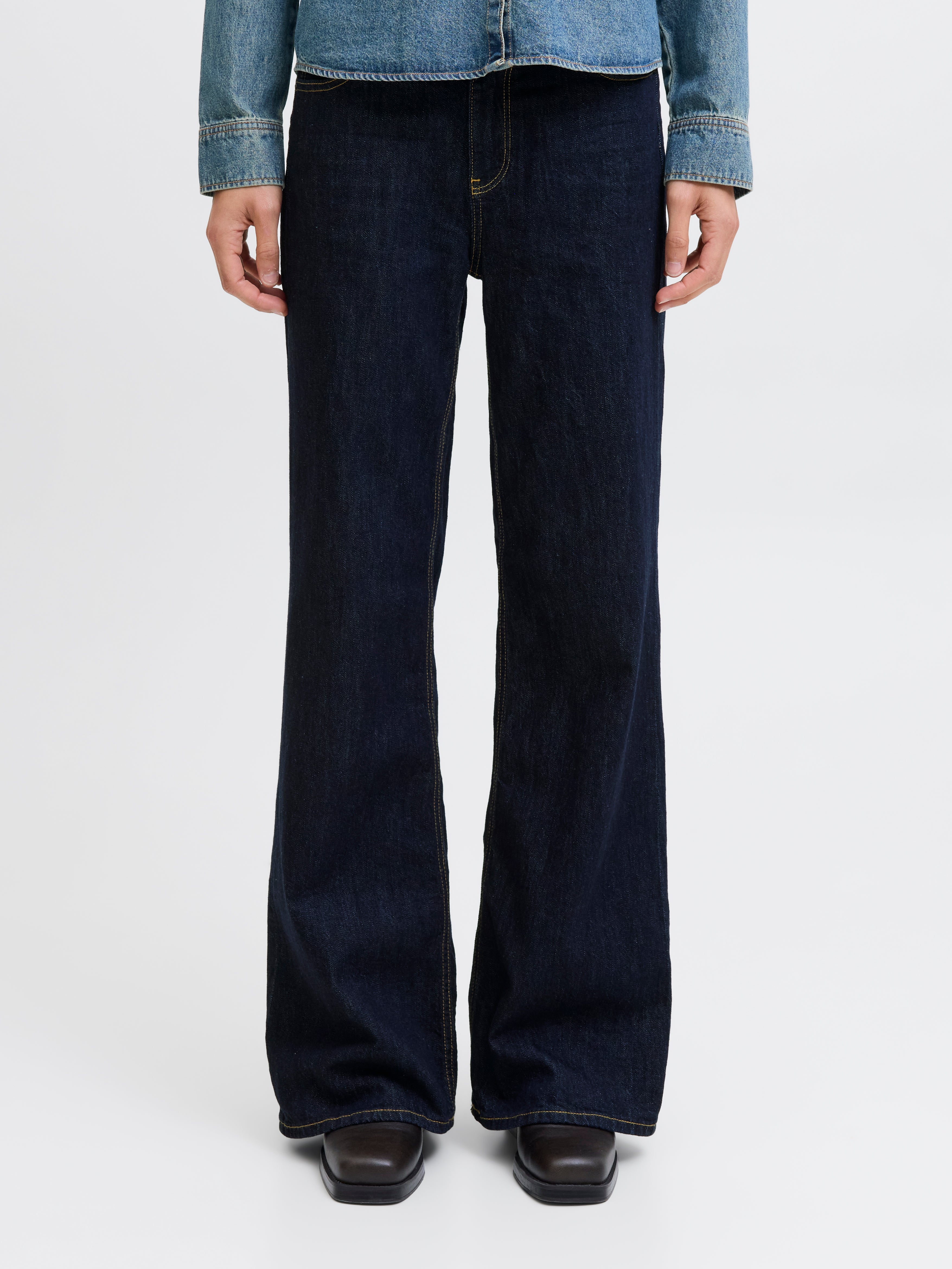 ROME Mid-Rise Flared Fit Jeans | Jack & Jones