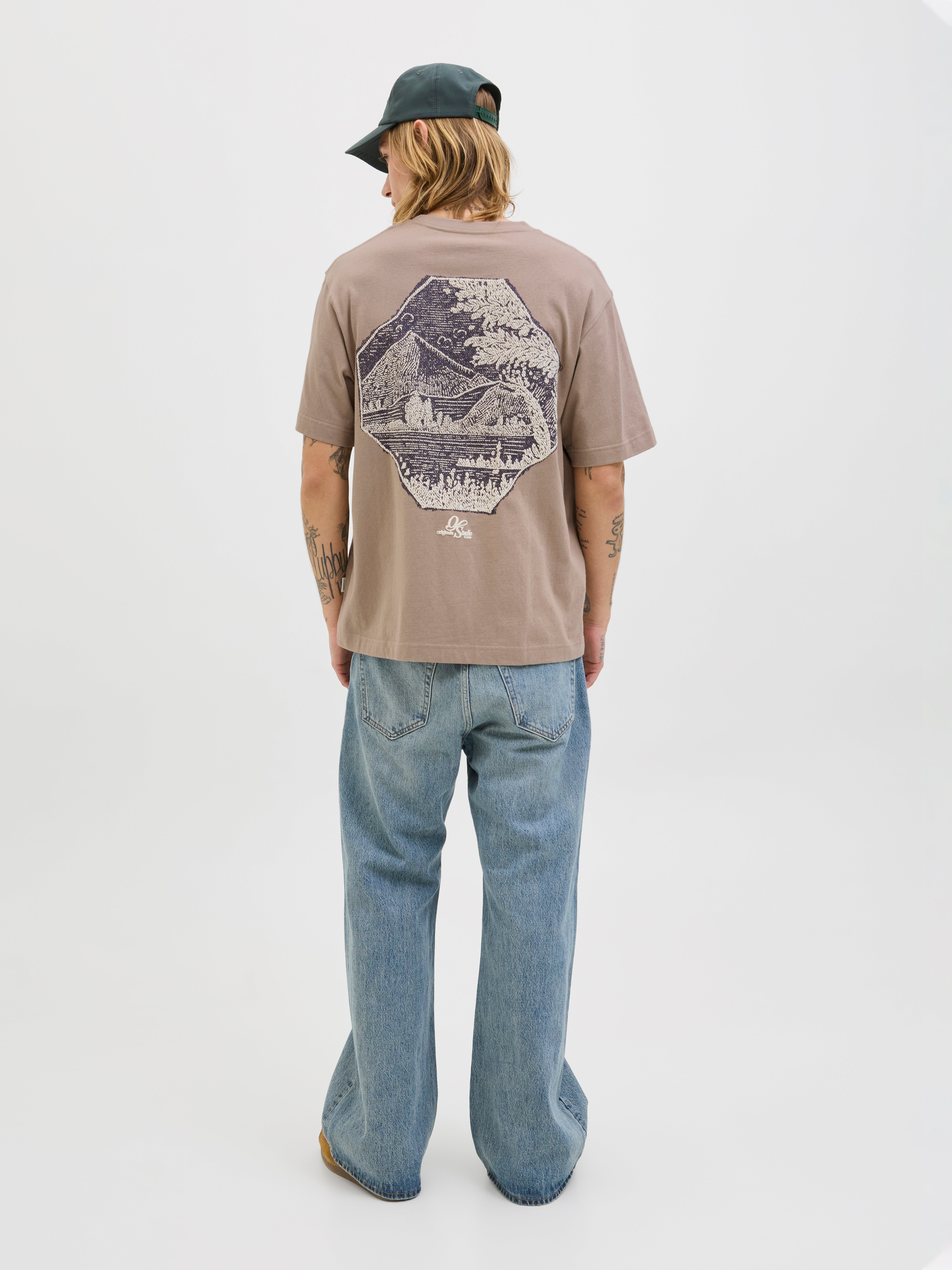 Loose Fit T-Shirt | Jack & Jones