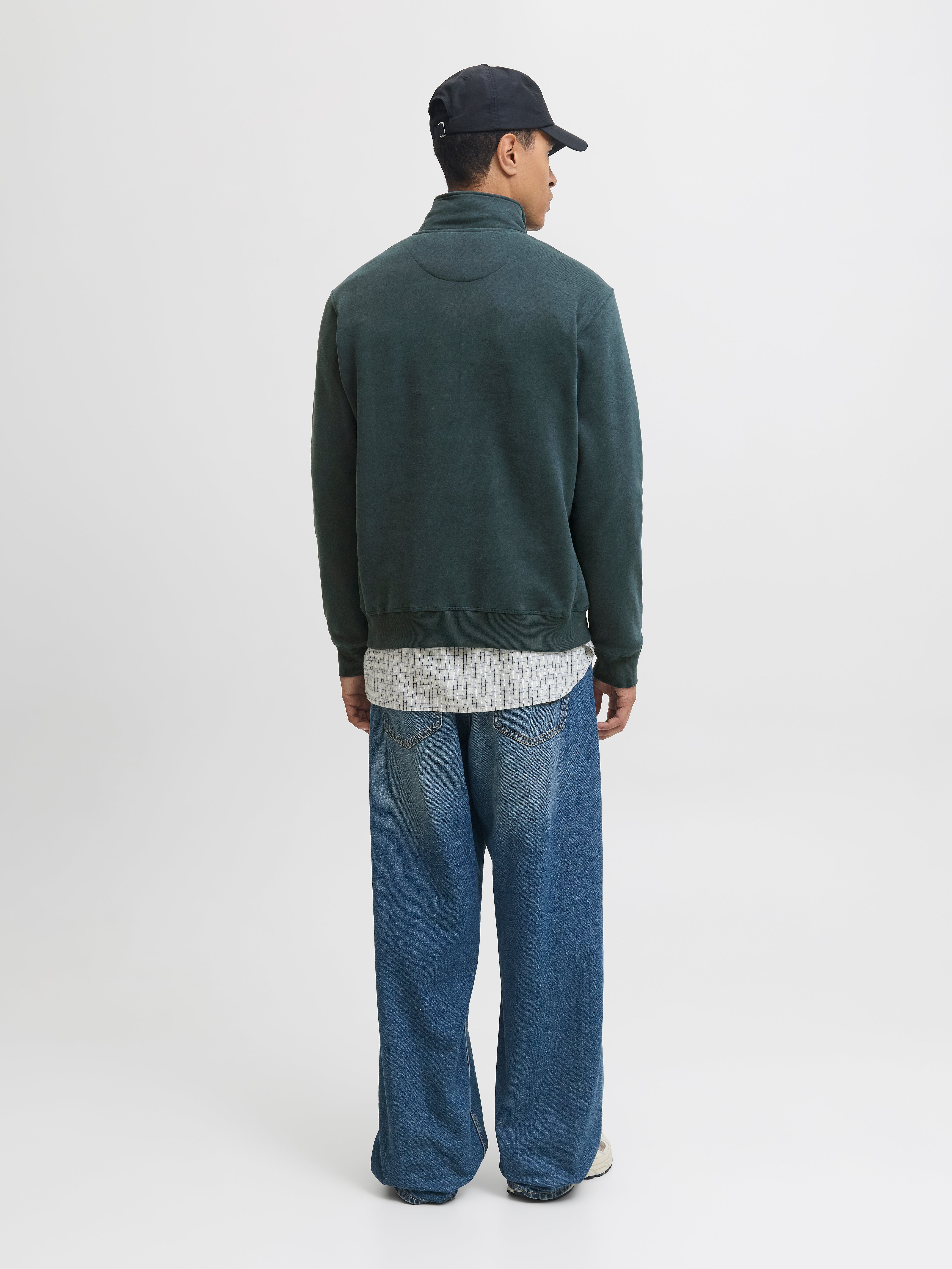 Relaxed Fit Sweatshirt | Jack & Jones®