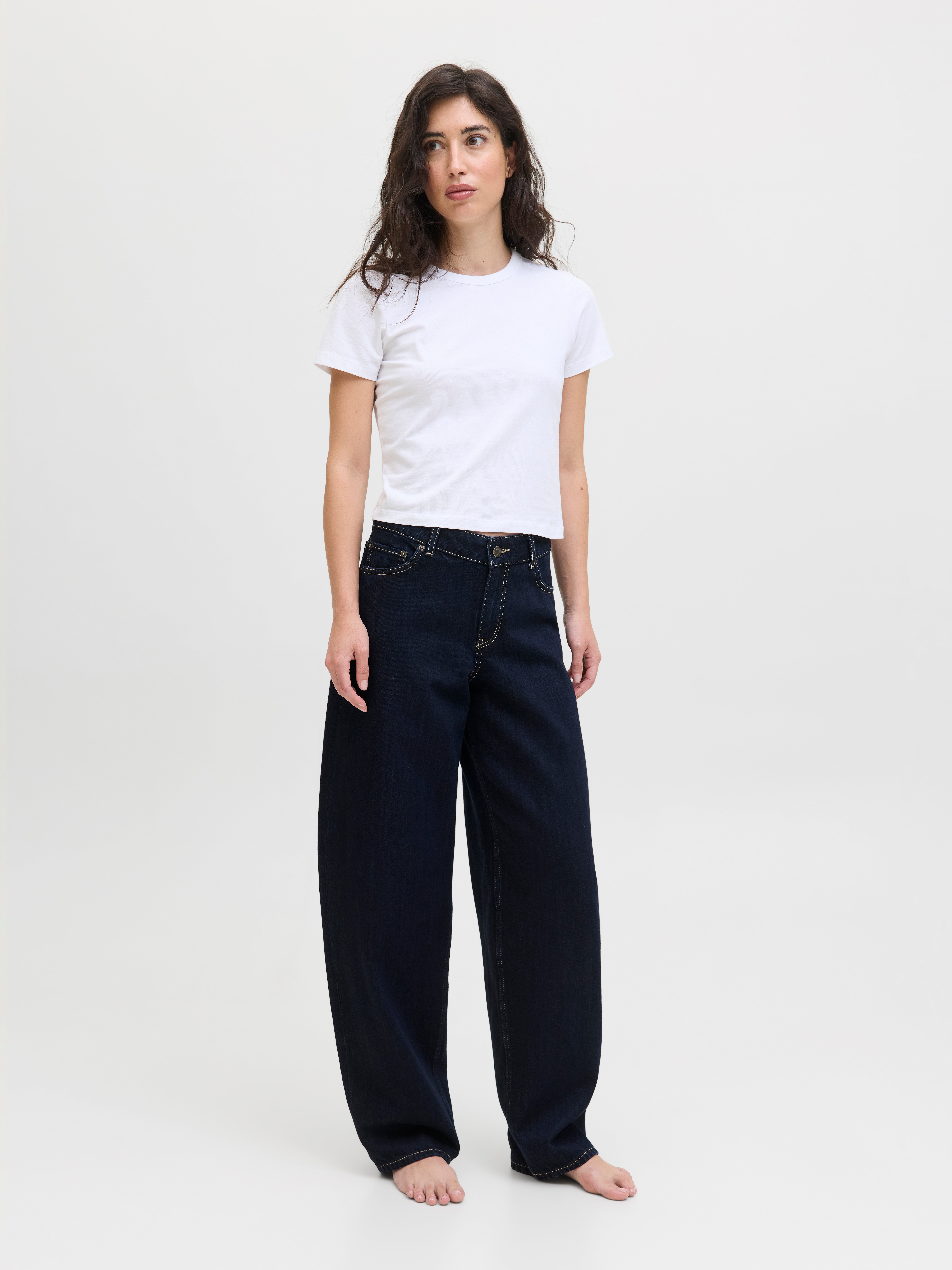 FUJI Mid-Rise Barrel Fit Jeans | Jack & Jones