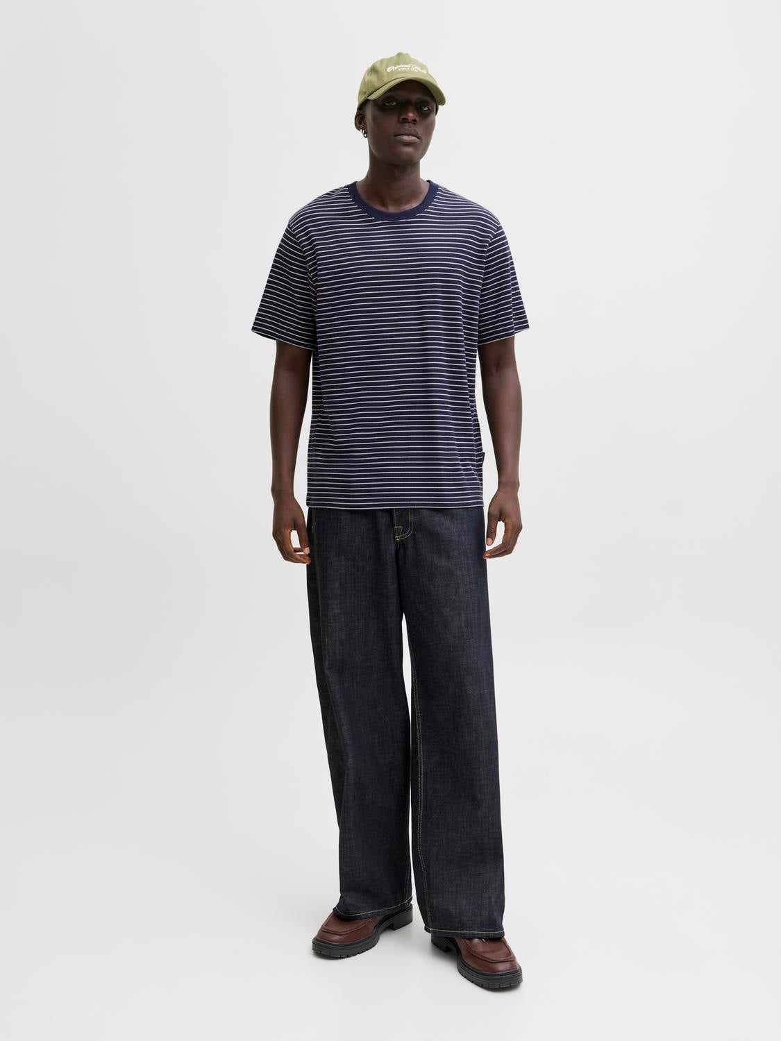 Relaxed Fit Crew neck Set sleeves T-shirt | Jack & Jones®