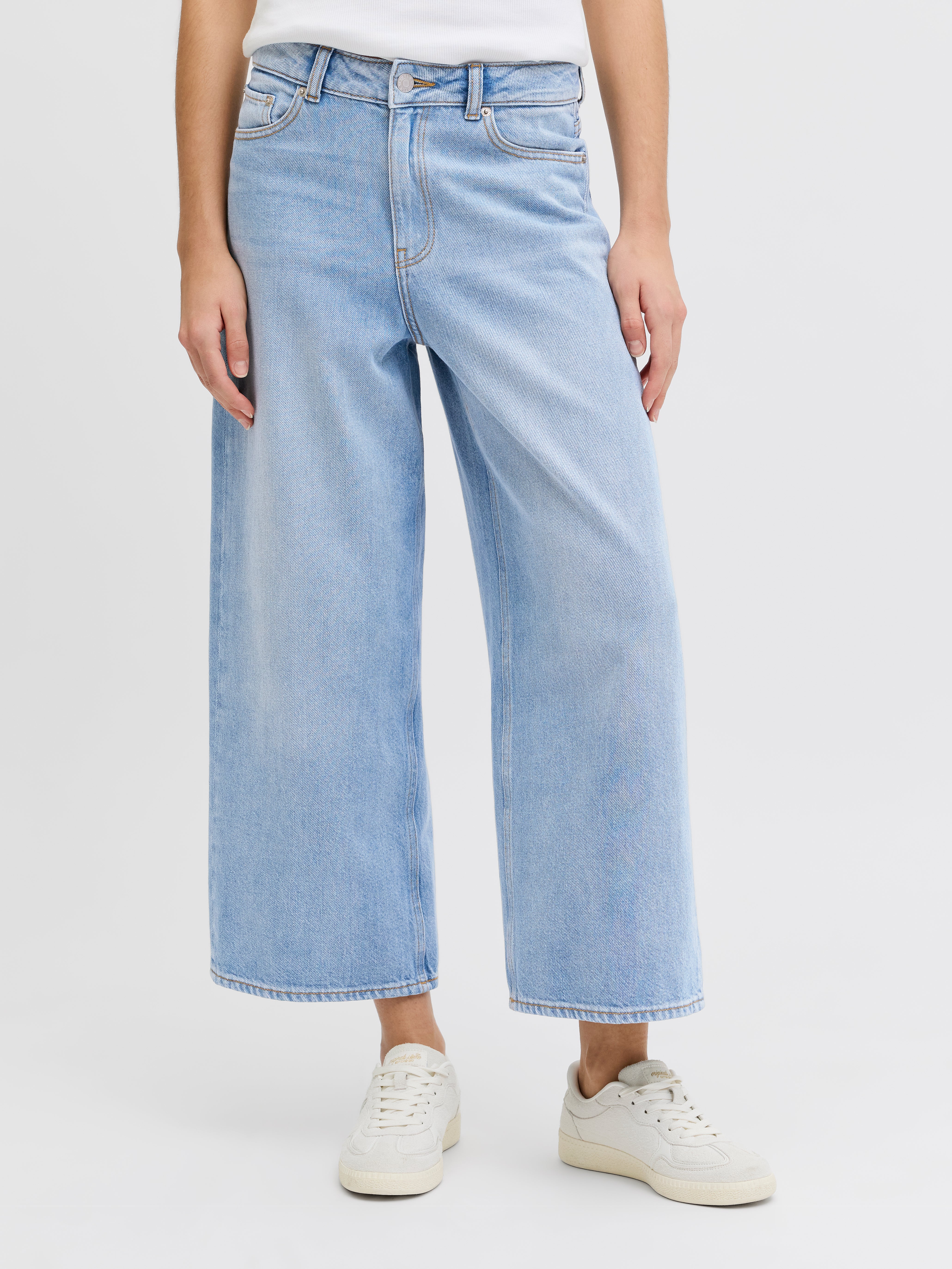 Jeans For Women | Straight, Wide Fit & Baggy Denim | JJXX Canada